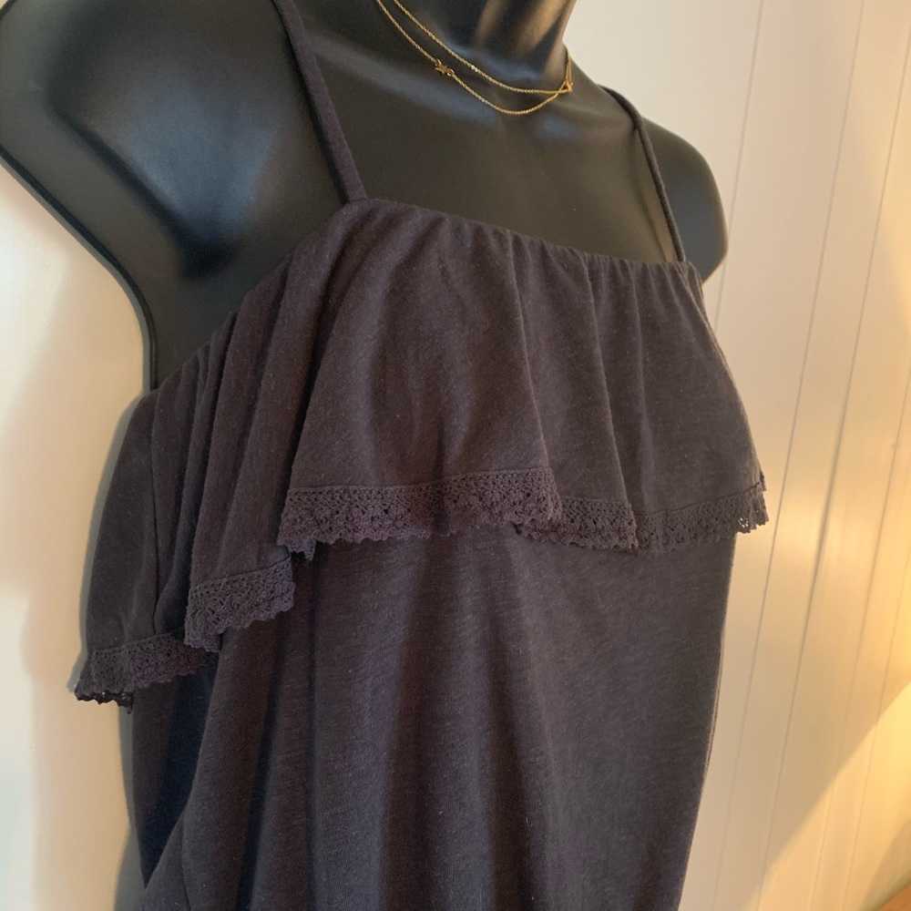 American Eagle crop top
